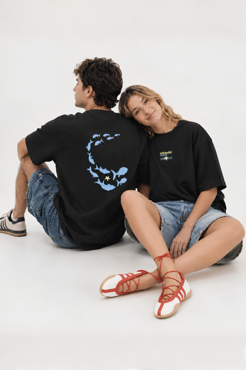 Camiseta 007 Ronsel — vista lateral · ATLANTIC Mood Drop 01