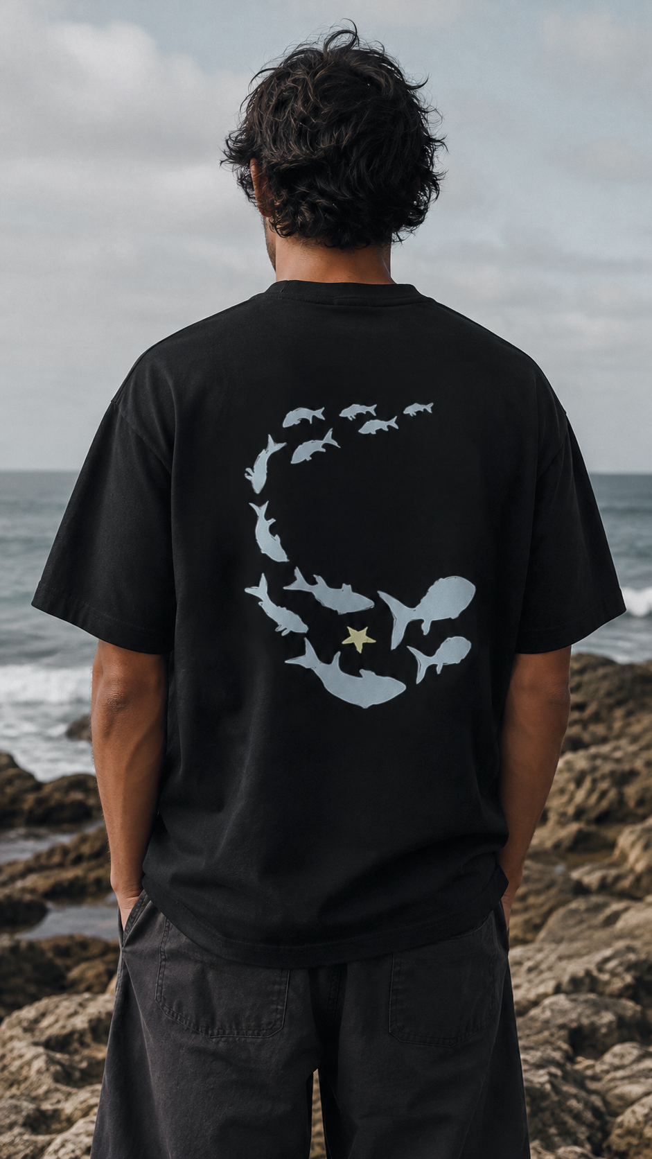 Camiseta 007 Ronsel — vista de espalda en el modelo