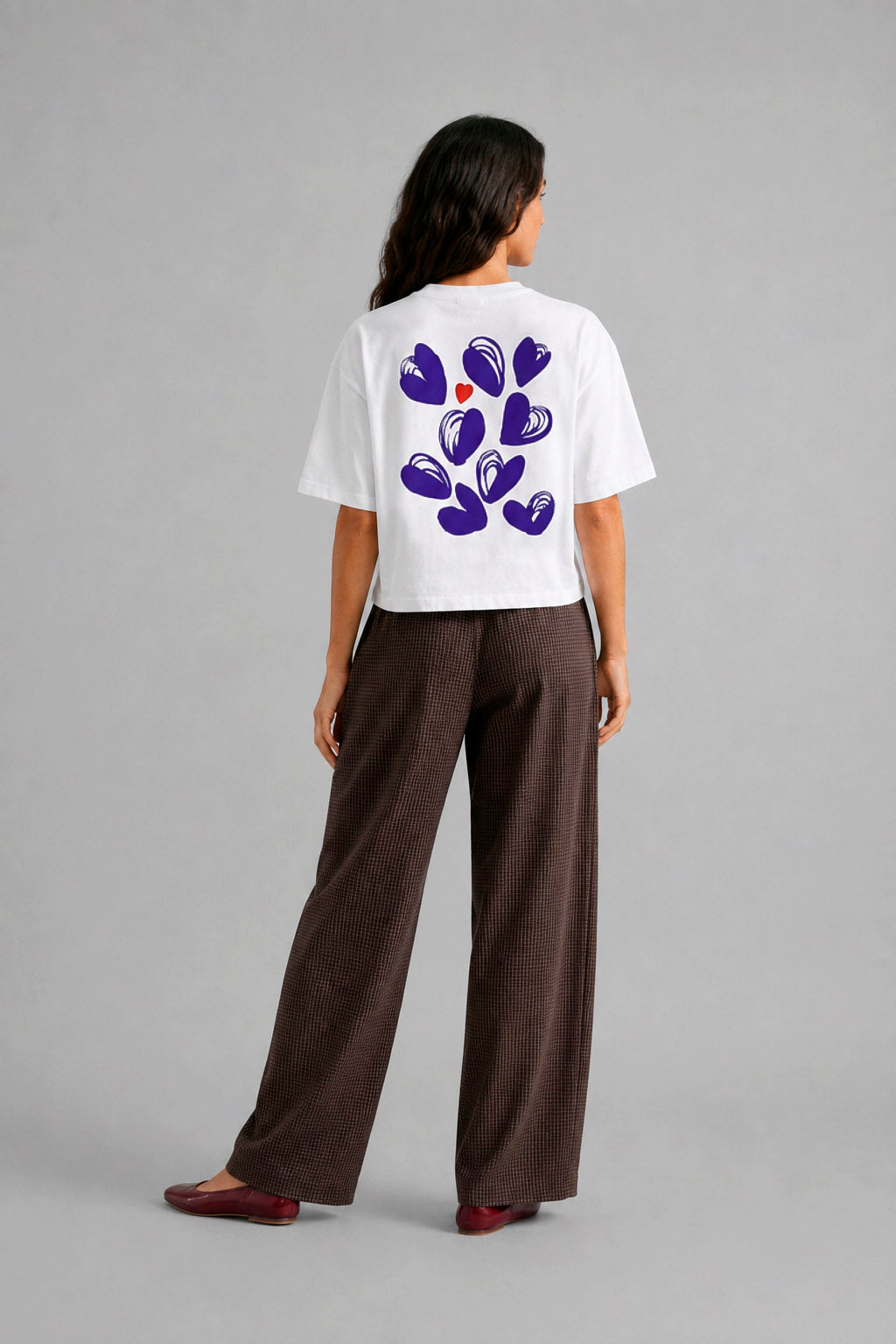 Camiseta Corta 006 Batea — vista de espalda en la modelo