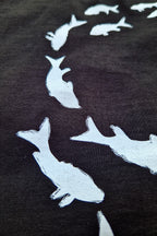 Camiseta Corta 007 Ronsel — detalle de la serigrafía