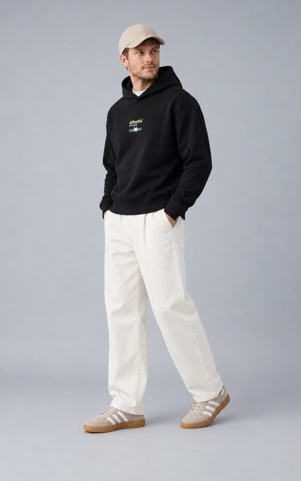 Sudadera 007 Ronsel — vista de tres cuartos en el modelo